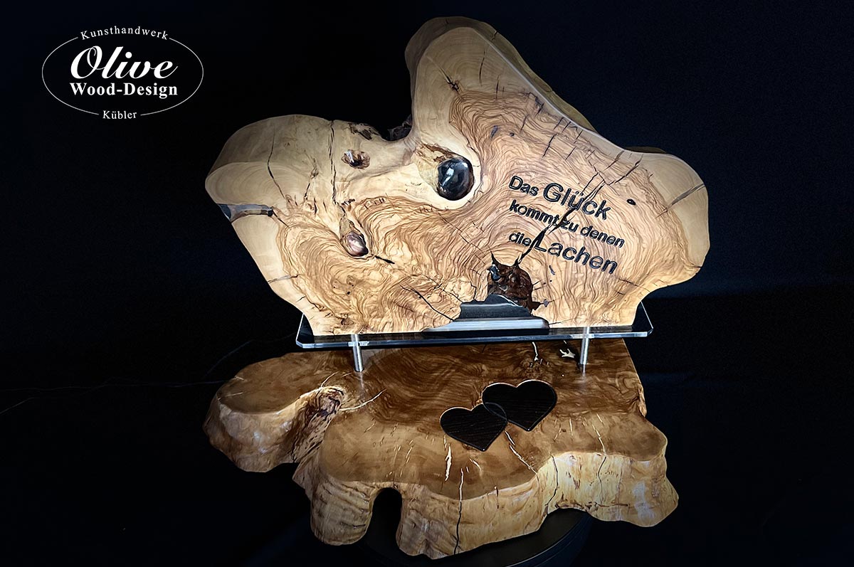 01-Designprodukt_OLIVE-Glueck-Olive-Wood-Design.jpg