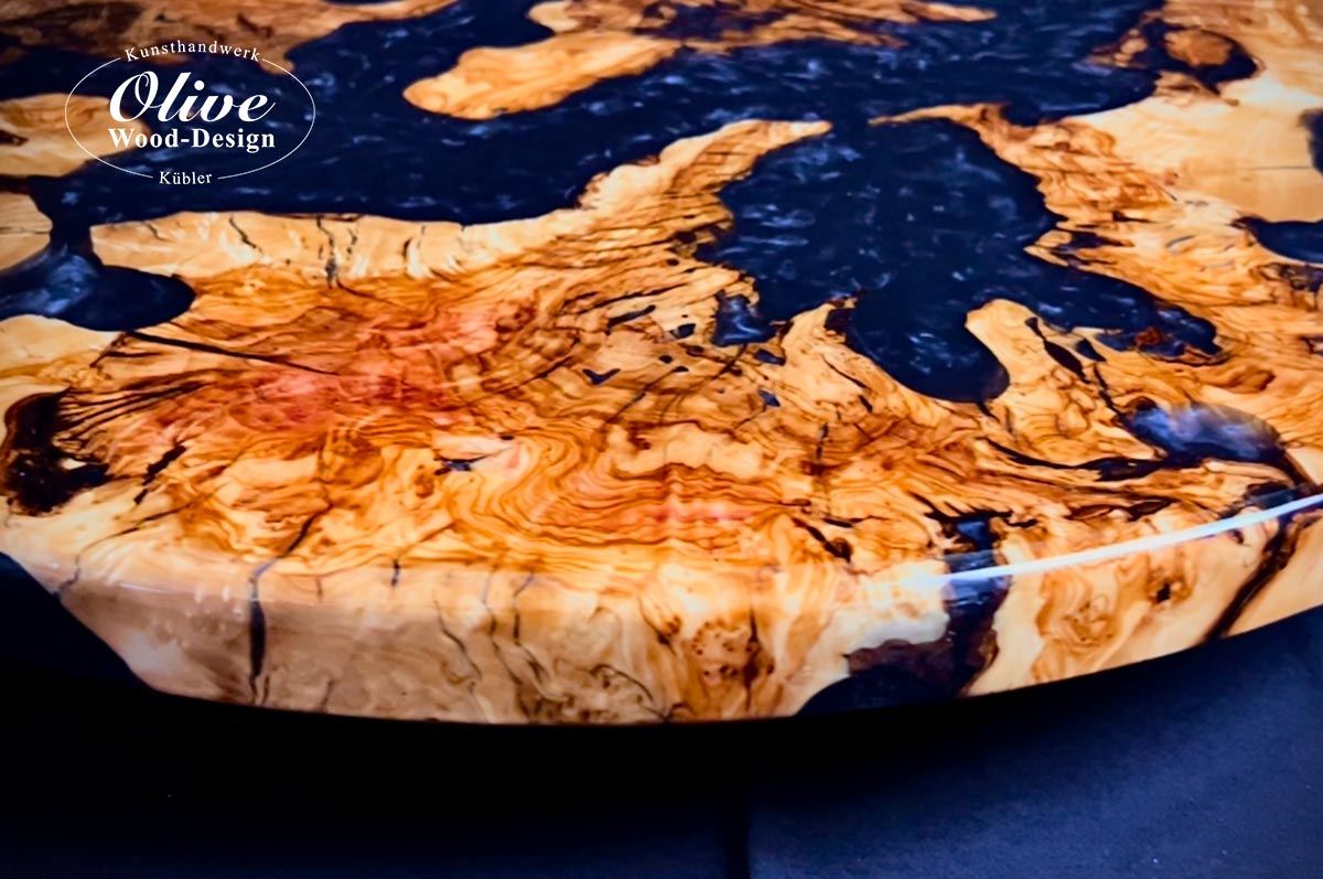 04-Epoxidharz_Tisch_Olive-Wood-Design.jpg
